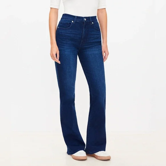 LOFT Curvy High Rise Slim Flare Jeans in Dark Wash Size 32/14 NWT - Picture 2 of 16